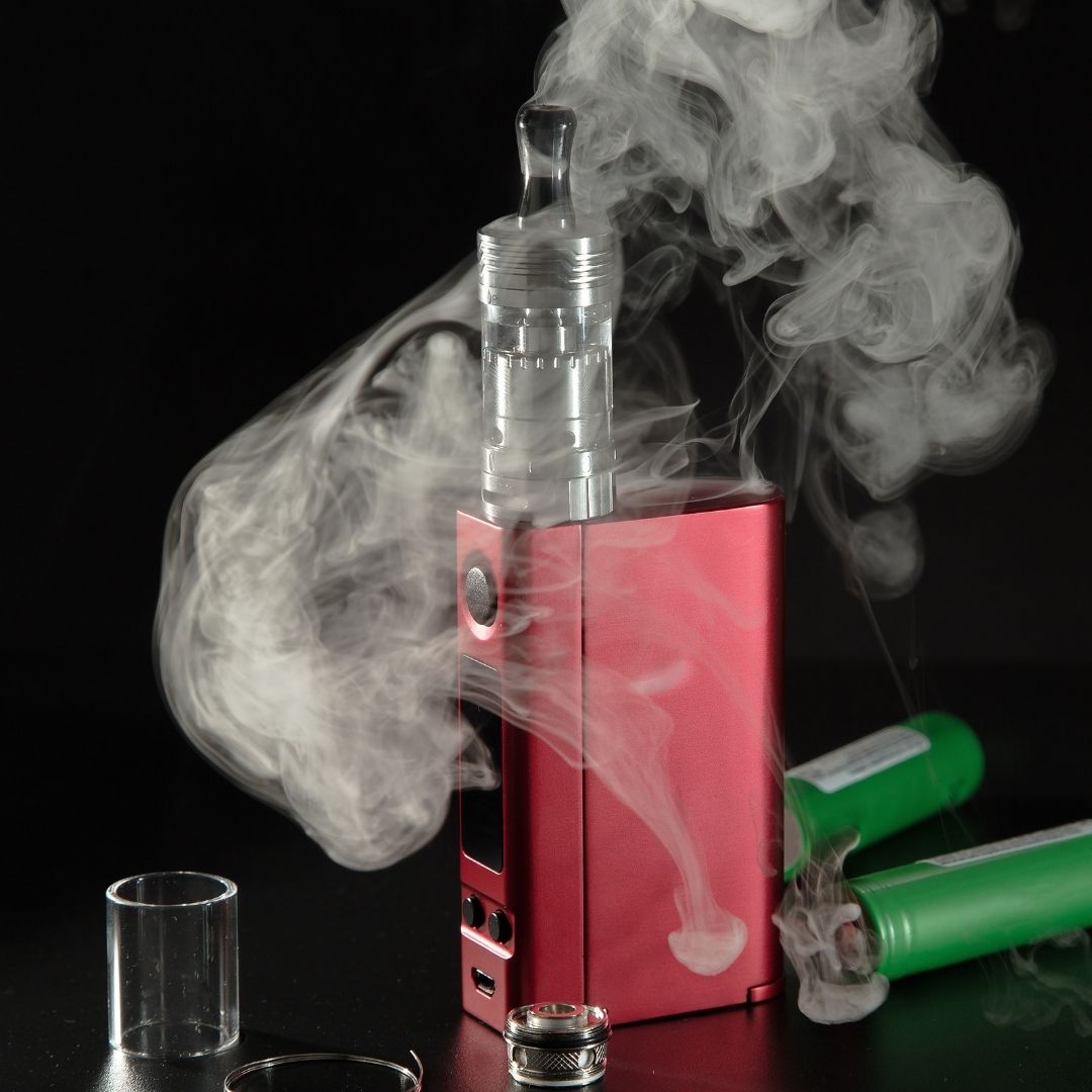 Diferencias Entre un Cigarrillo Electrónico de CBD y un Vapeador de CBD: Guía Comparativa